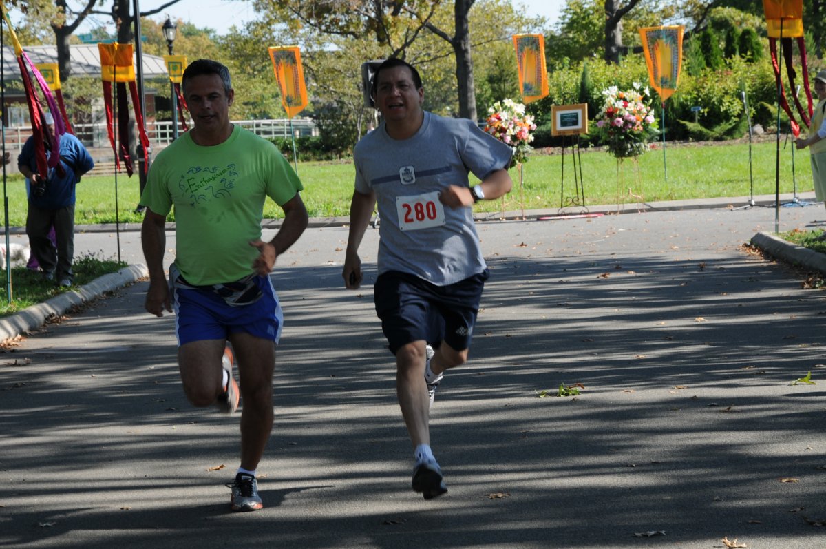 20111009 SriChinmoy 2-Mile Race_215.JPG